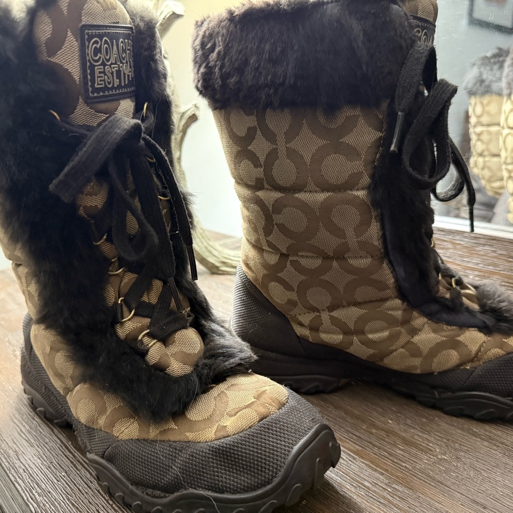 Vintage Coach Rabbit Fur Signature Winter Boots – 2008/2009 - Picture 5 of 7